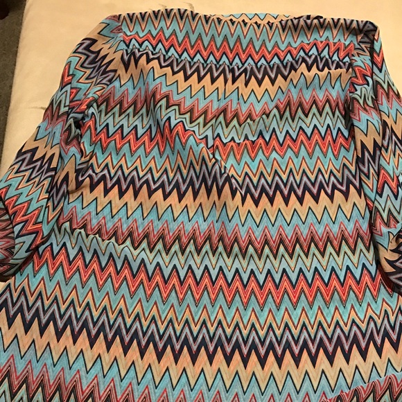 Rue 21 Medium top. 3/4 length tunic. - Picture 2 of 2
